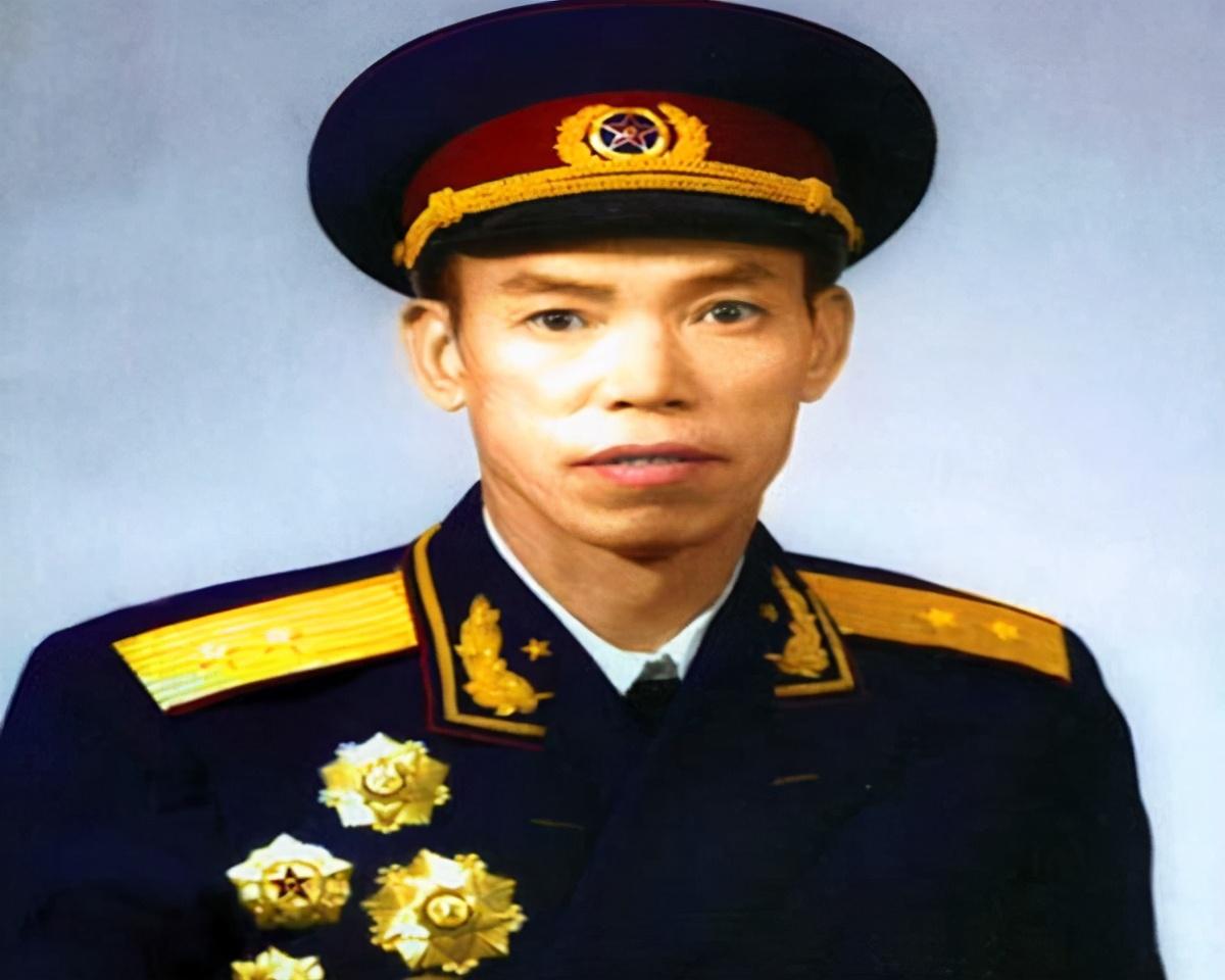 俄罗斯集团军司令，职责、角色与影响，俄罗斯集团军司令，职责、角色与战略影响力