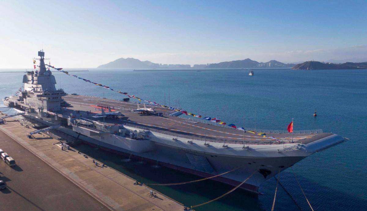 山东舰下水到海试，中国海军新一代航母的崛起之路，中国海军新一代航母山东舰下水到海试的崛起之路