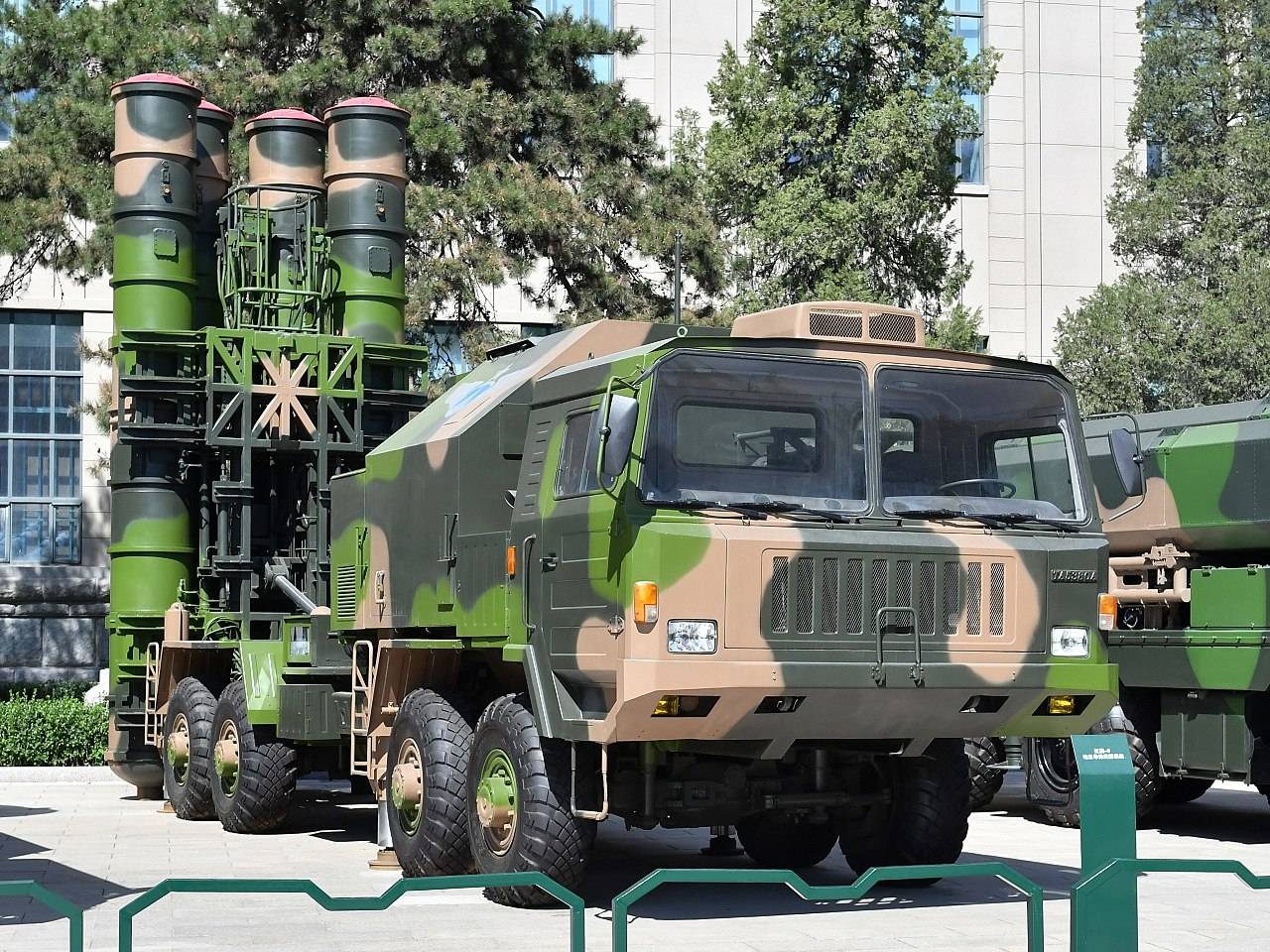 红旗-10防空导弹射程，技术解析与战略应用，红旗-10防空导弹，射程、技术解析及战略应用探讨