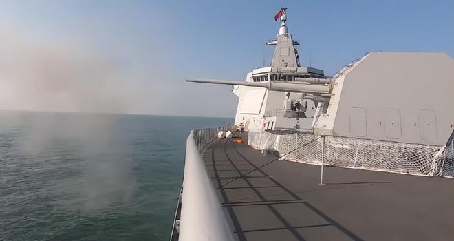 东海舰队155舰舰长，英勇无畏的航海英雄，东海舰队155舰舰长，英勇航海英雄之旅