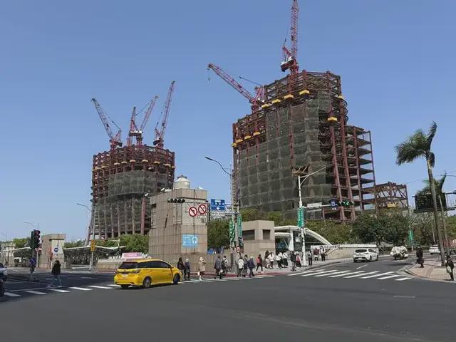 台湾进度，发展与挑战并存，台湾发展，进步与挑战并存