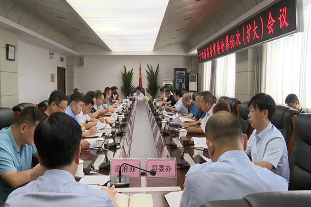 军事评论家李亚强，军事领域的卓越观察者，军事评论家李亚强，军事领域的独到观察者