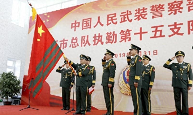 武警特战，内卫与机动的双重角色，武警特战，内卫与机动双重角色的挑战