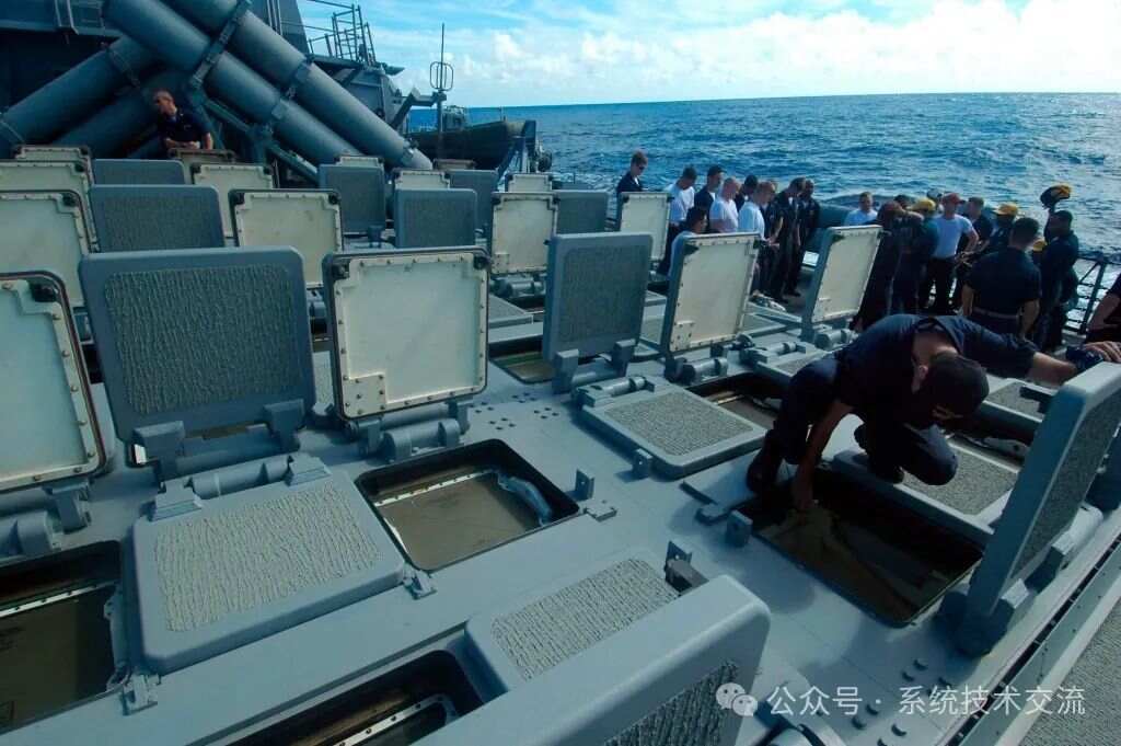 阿利伯克级驱逐舰的垂发系统，数量与力量的象征，阿利伯克级驱逐舰垂发系统，数量与力量的完美结合