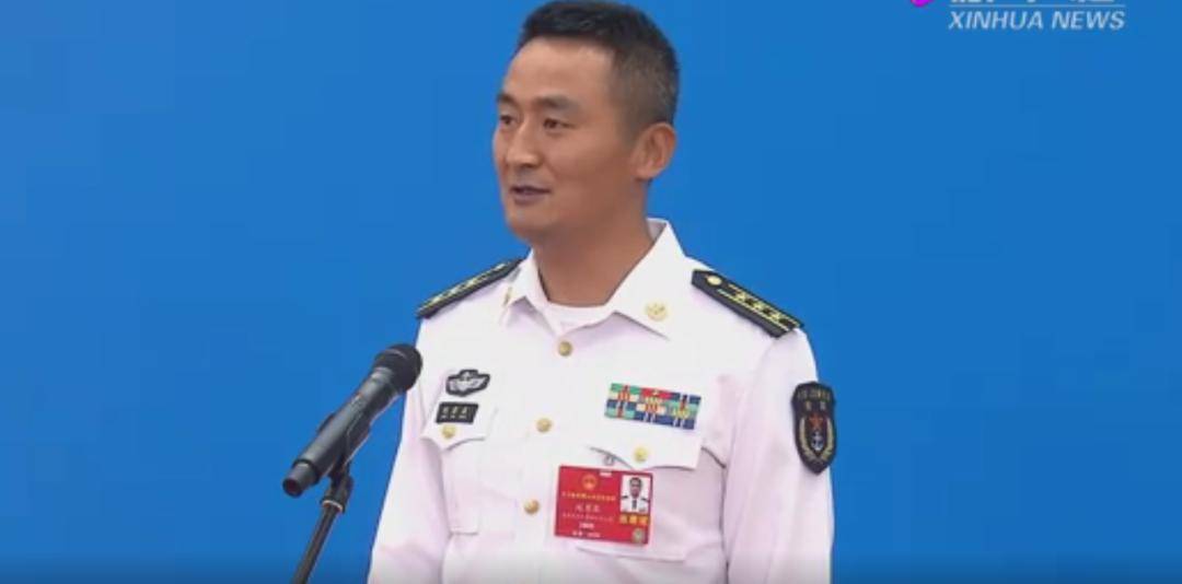 井冈山舰舰长杨扬的卓越生涯——一位海军将领的简历，井冈山舰舰长杨扬的辉煌历程，海军将领的生涯传记