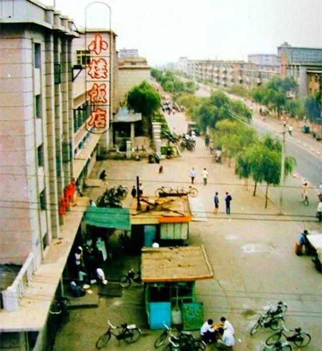 日军对中国妇女的摧残照片，历史阴影下的无声控诉，日军暴行下的中国妇女，历史阴影中的无声控诉