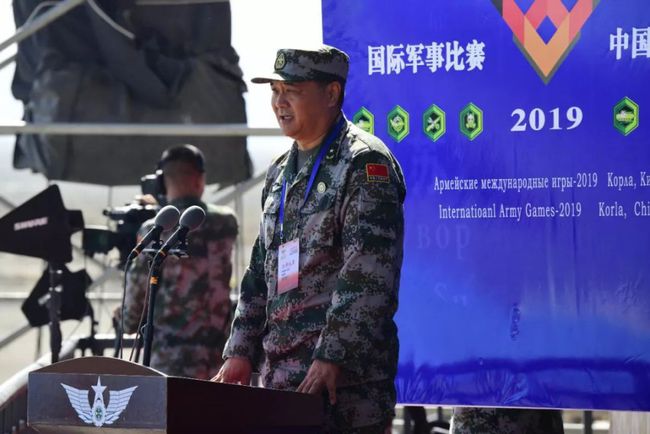 空降兵军参谋长，职责、挑战与领导力展现，空降兵军参谋长，职责解析、挑战与领导力展现