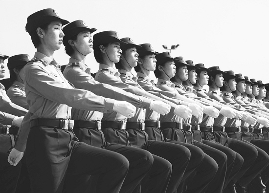 女兵方队电影在线播放，展现女性力量的独特魅力，女兵方队电影展现女性独特魅力，在线播放欣赏