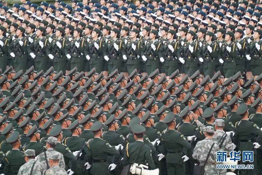 国庆60周年大阅兵群众方阵，展现国家力量与民族精神，国庆60周年大阅兵群众方阵，国家力量与民族精神的壮丽展示