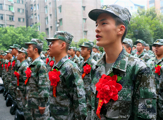 部队六个新变化，迈向现代化军事建设的步伐，部队迈向现代化建设的六大新变化