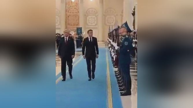马克龙访华，三军仪仗队的庄严时刻，马克龙访华，三军仪仗队的庄严迎宾时刻