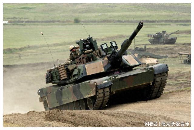 M1A2艾布拉姆斯坦克的价格与生产地探讨，M1A2艾布拉姆斯坦克的价格与产地揭秘