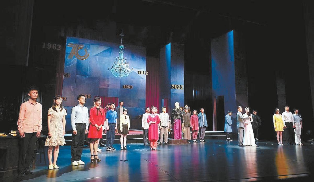 国庆70周年阅兵致敬方阵，荣耀与力量的展现，国庆70周年阅兵致敬方阵，荣耀与力量的盛大展现