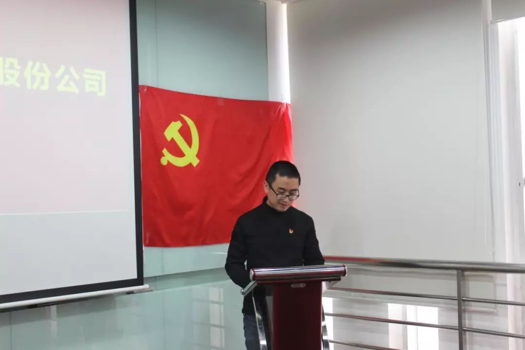铁血科技，员工的力量与坚韧不拔的精神，铁血科技，员工力量展现坚韧不拔精神