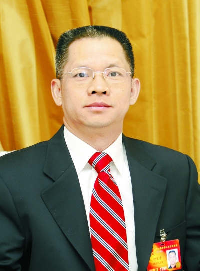 钟发生副参谋长，军事卓越与领导风范的体现，钟发生副参谋长，军事卓越之典范与领导风范之典范