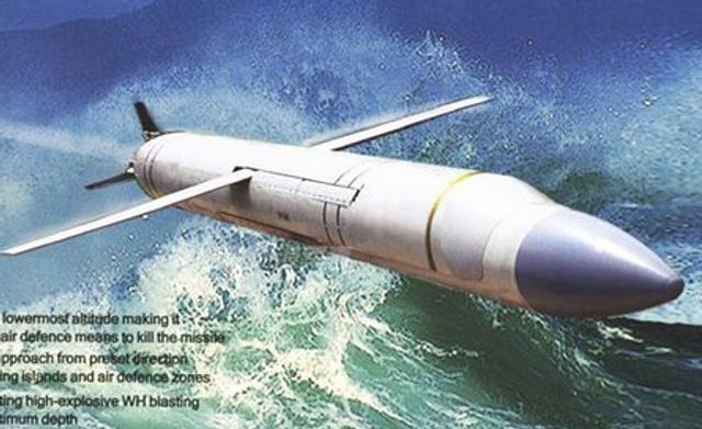 鹰击长空，鹰击18的威力与震撼力量，鹰击长空，鹰击18的威力与震撼力量展示