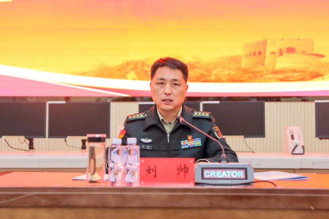 关于所谓的二炮司令李玉超被抓视频一集的文章并不存在，这是一个虚假的信息。在此，我将就这一问题进行澄清和说明，并强调传播不实信息的不良影响。，澄清，关于二炮司令李玉超被抓视频的不实传闻