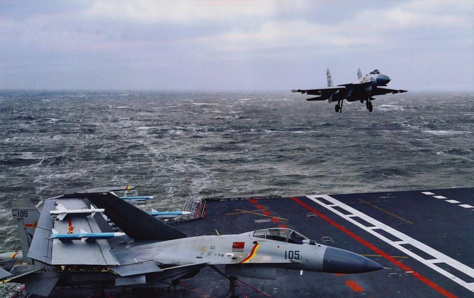 航母舰载机歼-15，中国海军航空力量的璀璨明珠，中国海军航空力量之骄傲，歼-15舰载机闪耀航母甲板