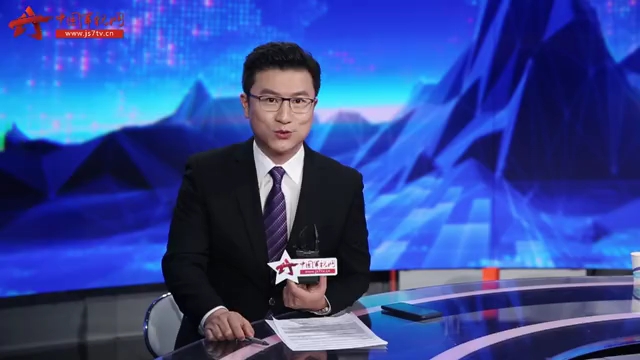 国防军事主持人叶知秋，传递军事力量与和平之音，国防军事主持人叶知秋，传递军事力量与和平之声