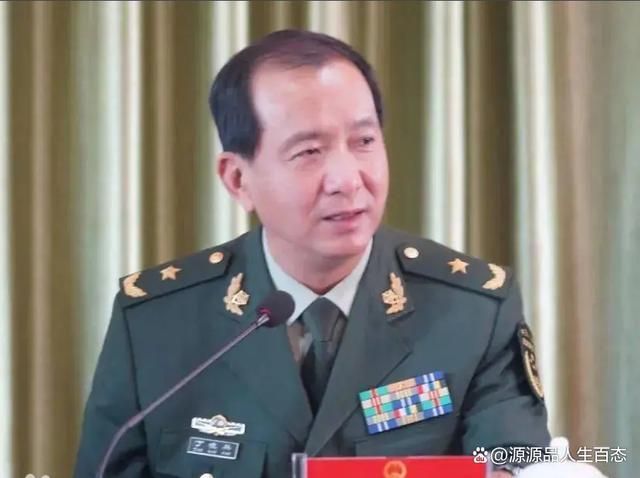 丁晓兵妻子，背后的力量与支持，丁晓兵妻子，背后的力量与支持，成就传奇伴侣的坚定后盾