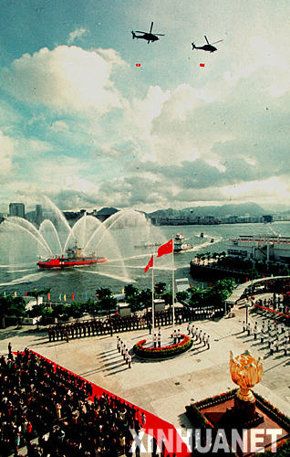 回顾历史，铭记时刻，驻港部队入港视频中的时代印记，驻港部队入港视频回顾，时代印记，铭记历史瞬间