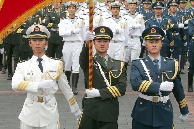三军仪仗队，一支展现国家荣耀的军队力量，三军仪仗队，展现国家荣耀的军队力量风采