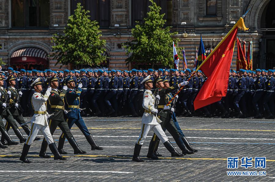 我国仪仗队参加俄罗斯阅兵，展现国威与军威，中国仪仗队参加俄罗斯阅兵，彰显国威军威盛典