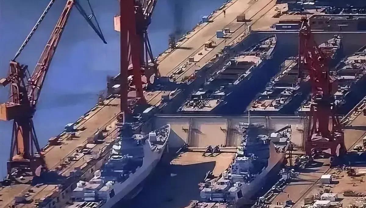 辽宁大连海军部队，历史、现状与发展前瞻，辽宁大连海军部队，历史沿革、现状概览与发展前瞻