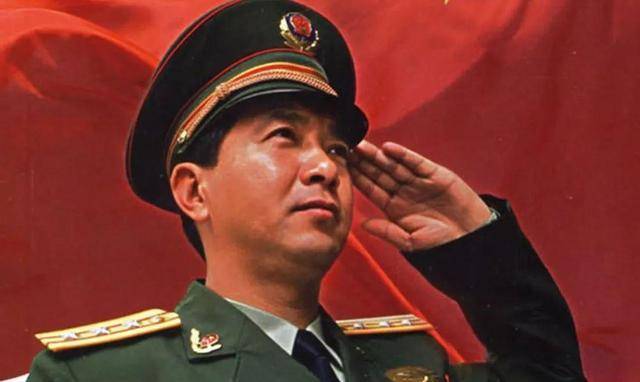 感动中国人物——丁晓兵，感动中国人物丁晓兵，英勇事迹激励人心