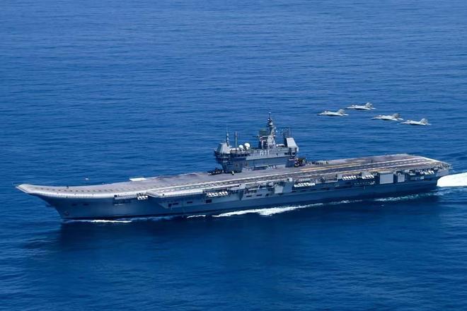 滑跃起飞航母，概念、特点及应用，滑跃起飞航母，概念、特性及实战应用解析