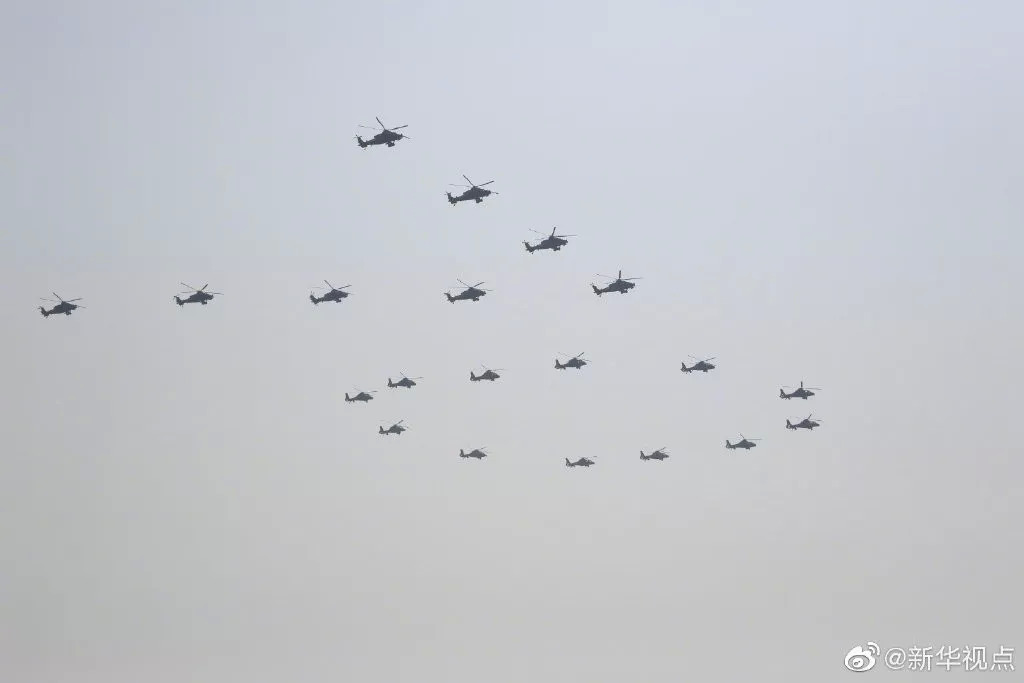 长空砺剑舞，盛世展雄图——2019国庆大阅兵空中编队，长空砺剑舞，盛世展雄图——国庆大阅兵空中编队风采展示