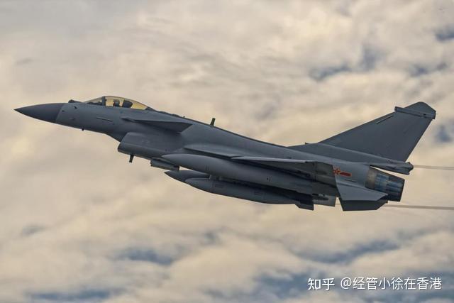 歼-10战斗机服役时间，中国空军的重要里程碑，歼-10战斗机服役，中国空军发展的重大里程碑