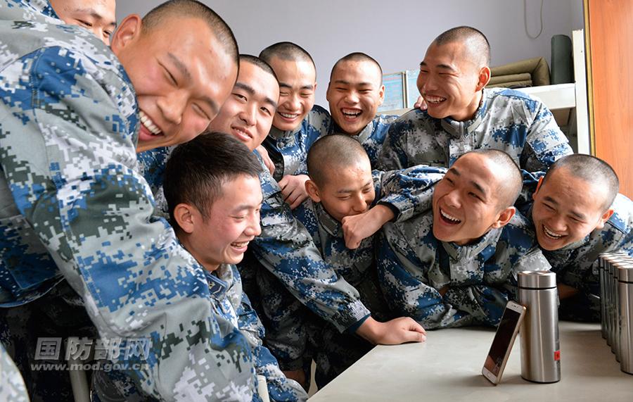 中部战区新兵训练基地深度解析，中部战区新兵训练基地全面解读