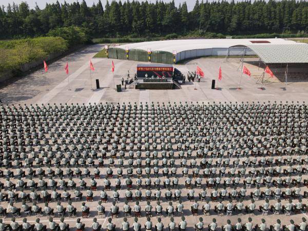 上海武警一般人能去吗？——解读武警开放参观与公众接触的相关政策，解读武警开放参观政策，上海武警一般人能否参观与接触？