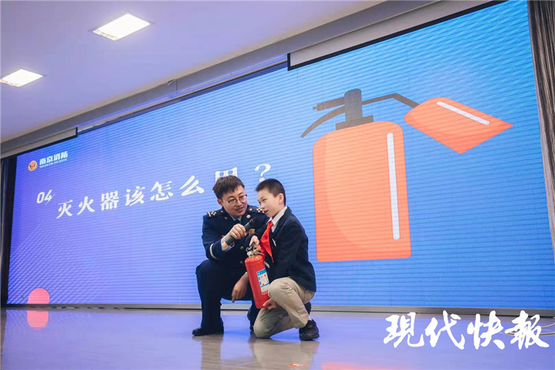身边楷模肖思远的观后感，奋进的力量与时代的担当，奋进的力量与时代的担当——肖思远的楷模力量观后感