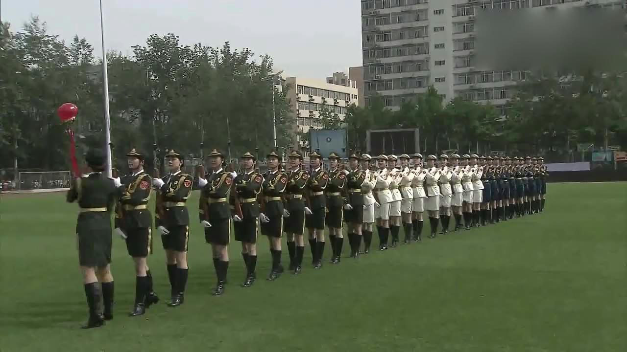 中国女兵仪仗队枪操，荣耀与力量的展现，中国女兵仪仗队枪操，荣耀与力量的璀璨闪耀
