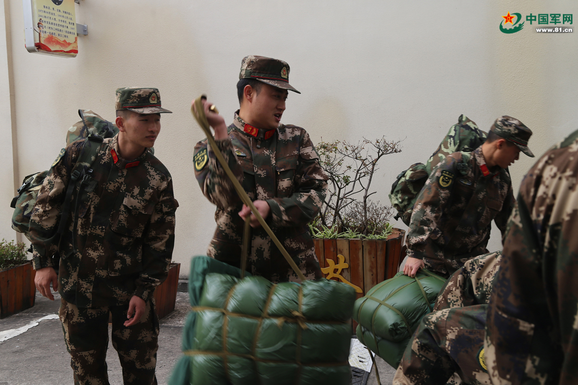 新兵下连老兵的作业，传承与担当，新兵下连老兵的作业，传承与担当的使命之旅