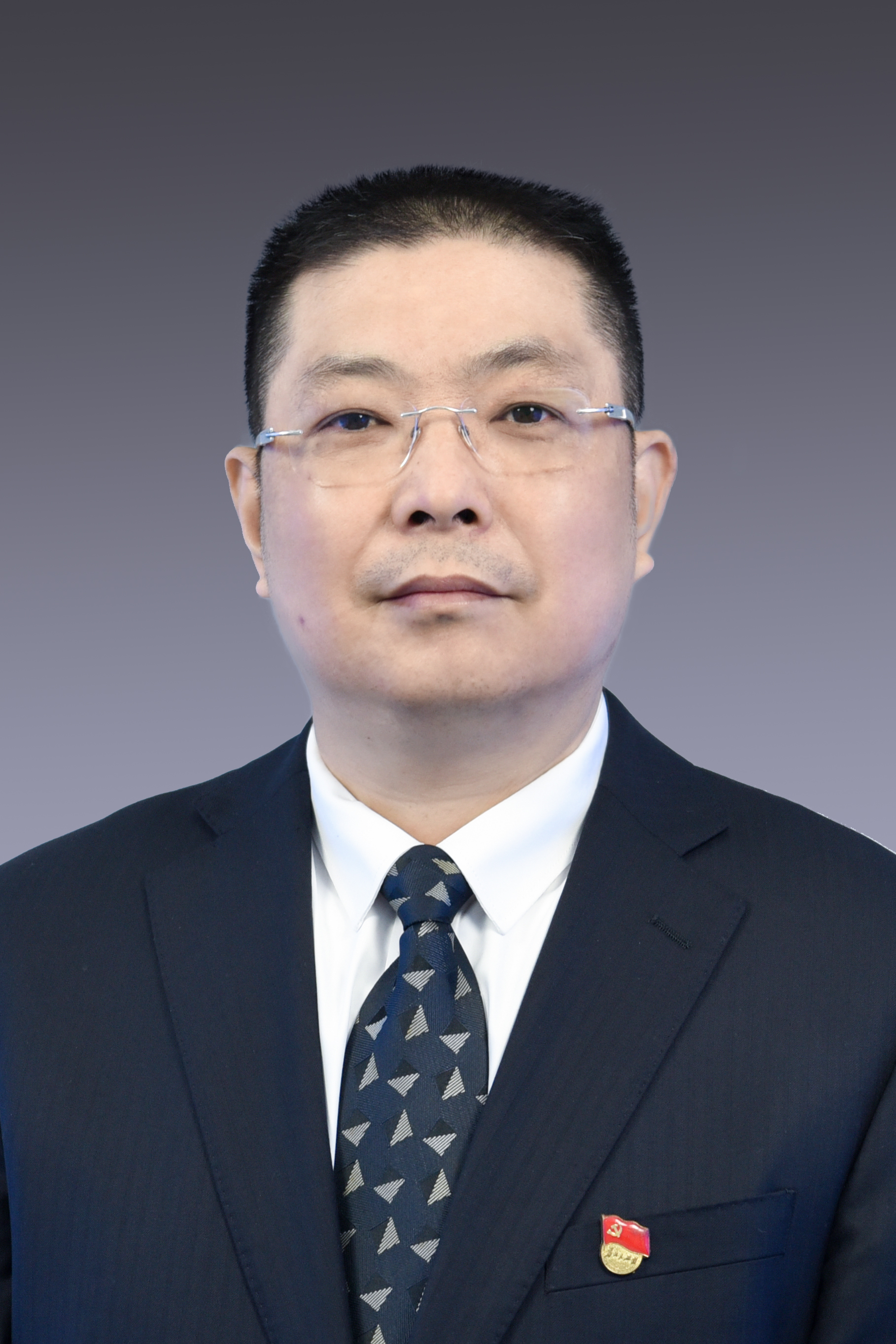丁小兵个人简历，一位卓越领袖的生平与成就，丁小兵生平，卓越领袖的历程与成就