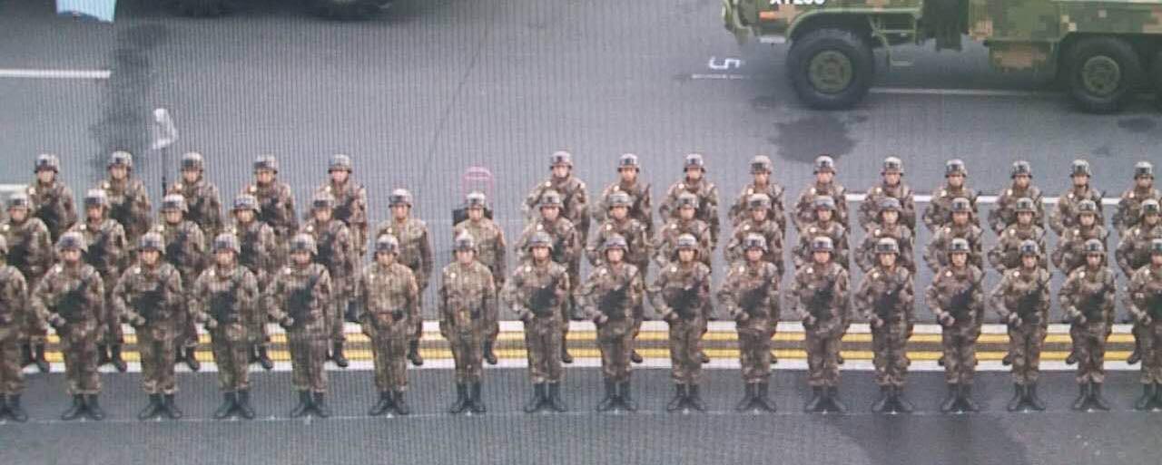 阅兵方阵多少人一排，阅兵式的规模与排列方式，阅兵方阵排列方式与规模，多少人一排揭秘