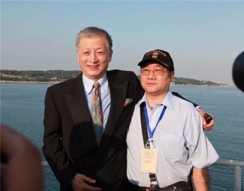 关于徐增平与邵淳购买互良航母的探讨——未来海军力量的新动向，徐增平与邵淳购买互良航母，未来海军力量的新动向探讨