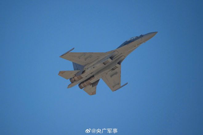 歼-16战斗机携带鹰击-12导弹的能力分析，歼-16战斗机搭载鹰击-12导弹的能力解析