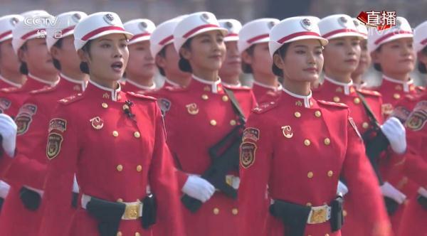 民兵方队为何全由女性组成，探究女性在社会安全领域的崛起，女性民兵方队全由女性组成，探究女性在社会安全领域的崛起力量