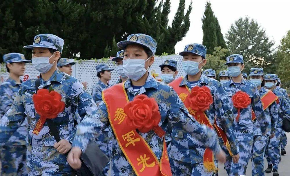 大学女生参军到西藏，勇气与担当的赞歌，大学女生赴西藏参军，勇气与担当的辉煌篇章