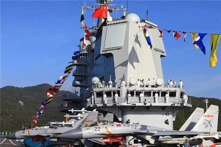 歼教十，中国空军的新锐力量，歼教十，中国空军的新锐先锋