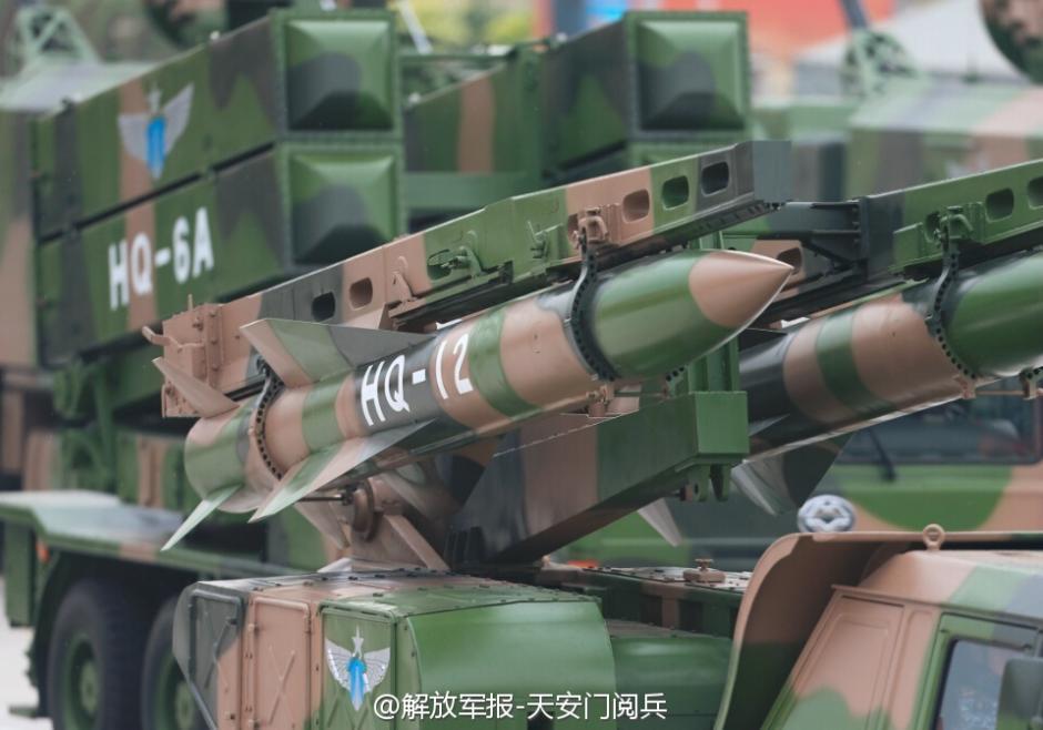 红旗-12地空导弹组装视频，揭示现代军事技术的精密工艺，红旗-12地空导弹组装过程揭秘，展现现代军事技术的精密工艺