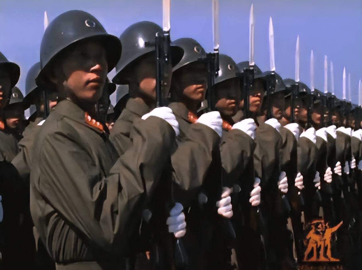 1975年制步兵师，历史背景与战术分析，1975年步兵师的历史背景与战术深度解析