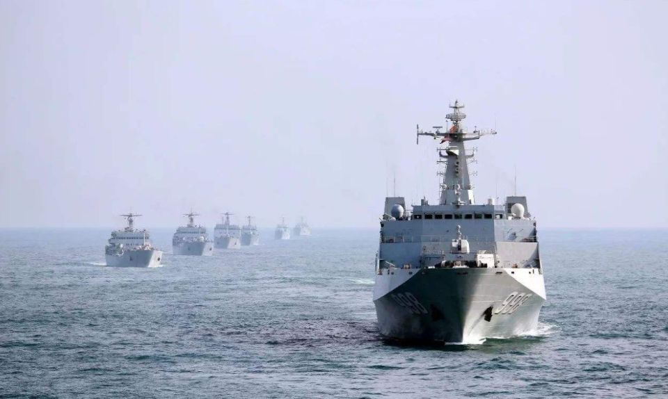 南海舰队834舰，守护海洋的钢铁长城，南海舰队834舰，钢铁长城守护海洋安全