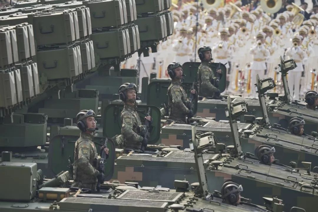 揭秘阅兵中的装备方队，32个方队都有哪些亮点，揭秘阅兵装备方队亮点，32个方队全景展示