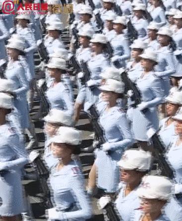 荣耀与骄傲，走进女兵方队的她们——关于2019年女兵方队的深度观察，荣耀与骄傲，走进女兵方队的深度观察之旅