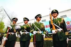 国旗护卫队图片大全，荣耀与责任的象征，国旗护卫队图片集锦，荣耀与责任的象征